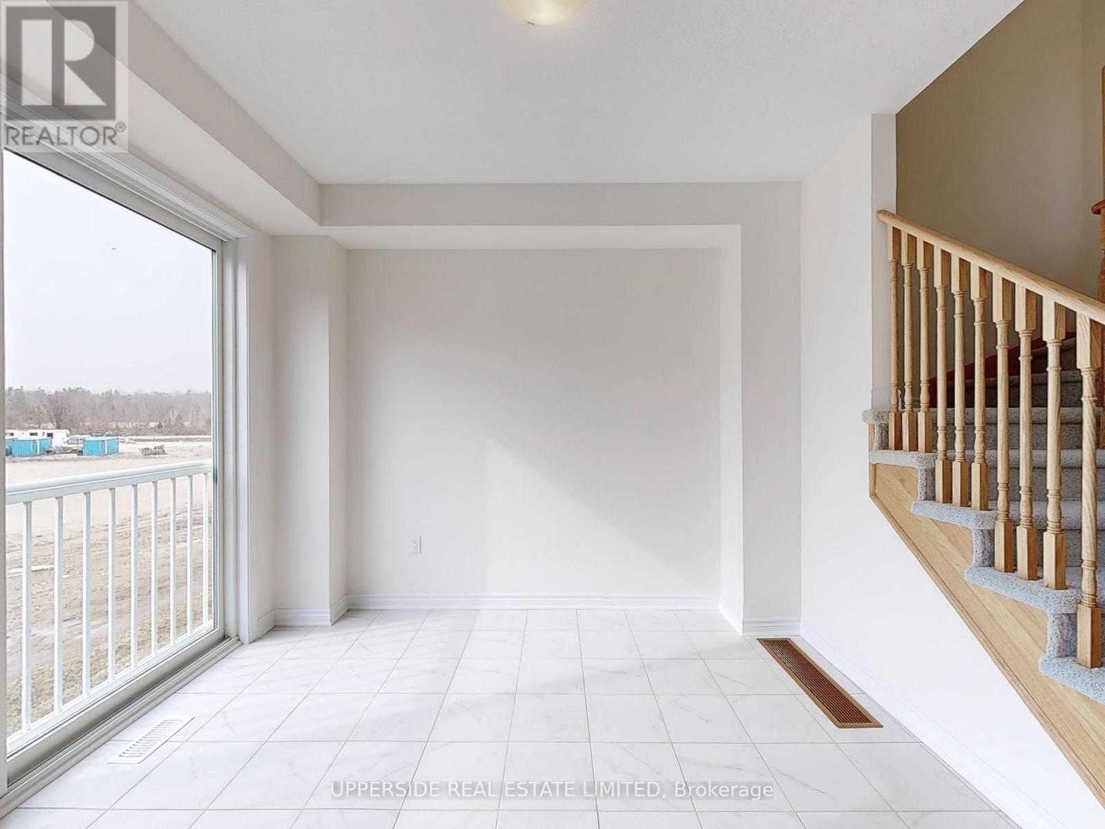 18 Lana Circle, Wasaga Beach, Ontario  L9Z 0L2 - Photo 11 - S12144533