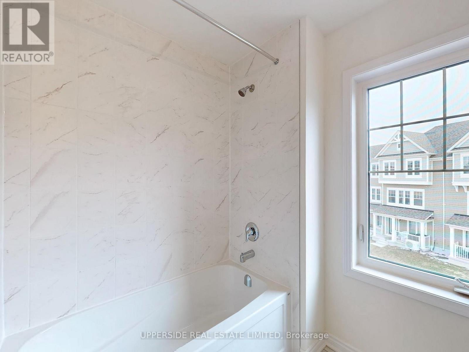 18 Lana Circle, Wasaga Beach, Ontario  L9Z 0L2 - Photo 25 - S12144533