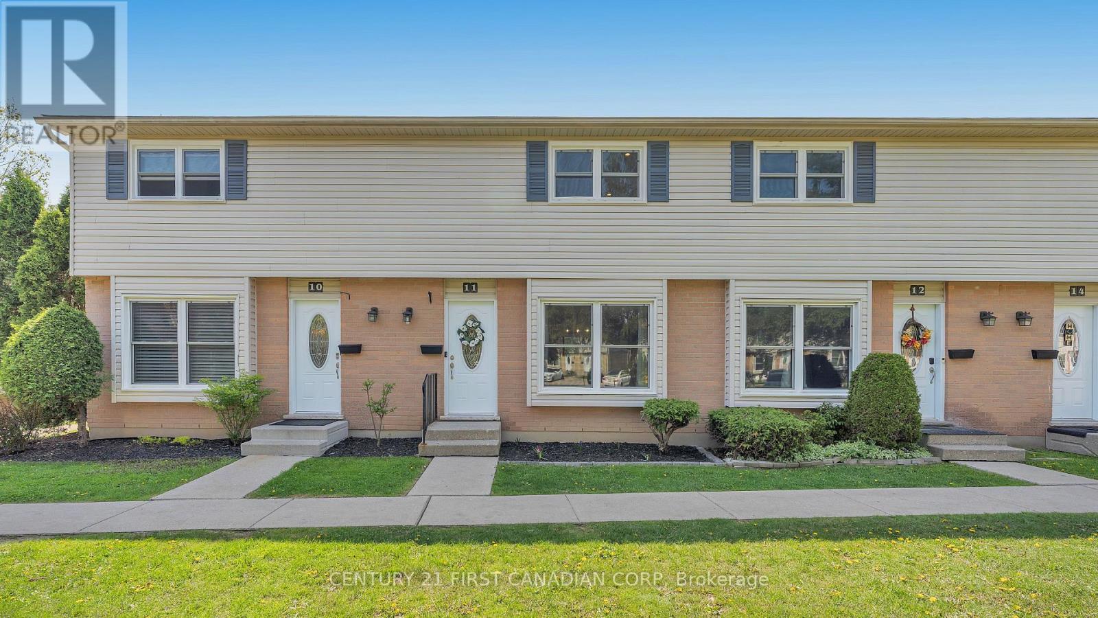 11 - 101 Highview Avenue E