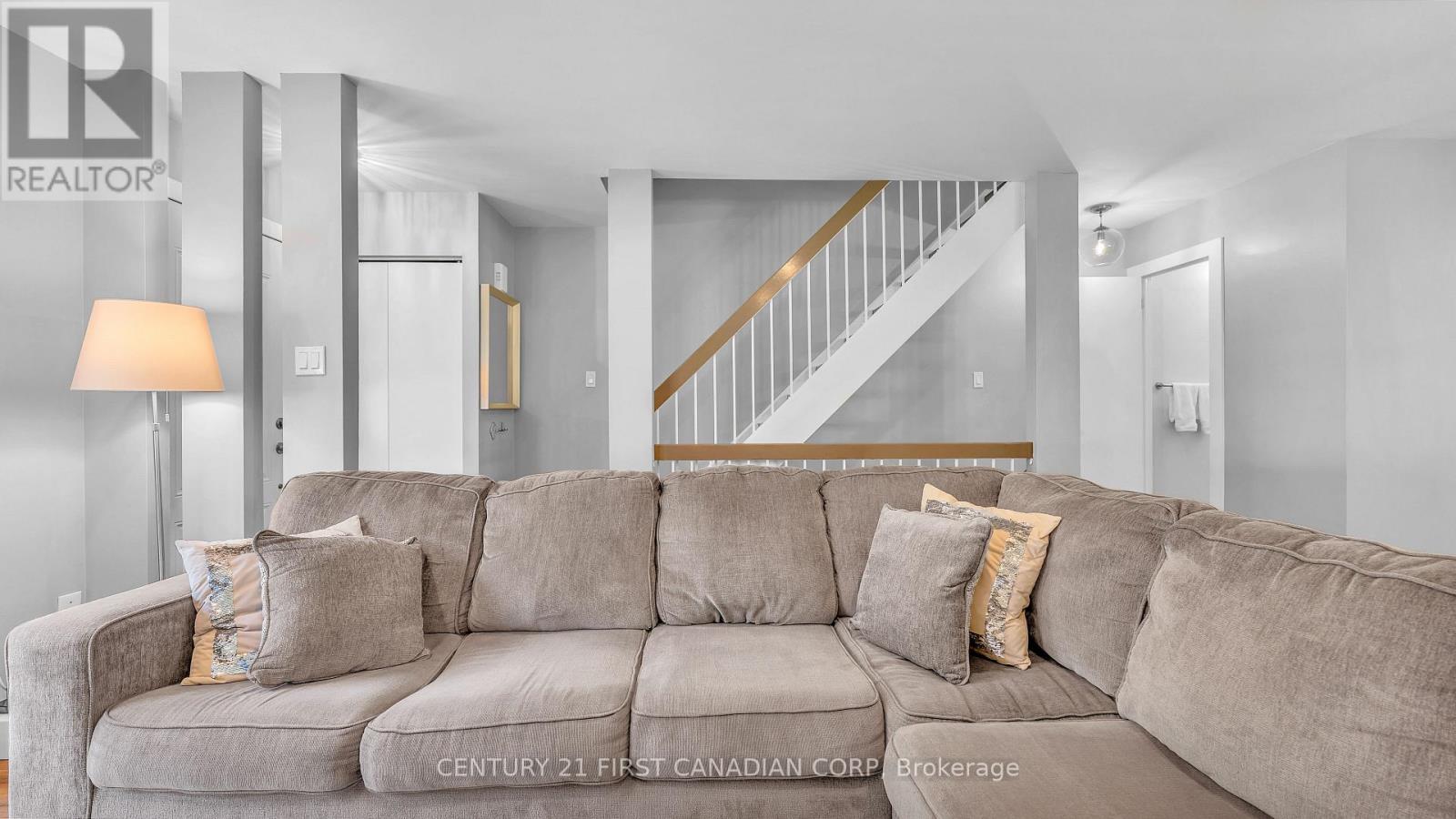 11 - 101 Highview Avenue E, London South, Ontario  N6C 5G4 - Photo 5 - X12144569