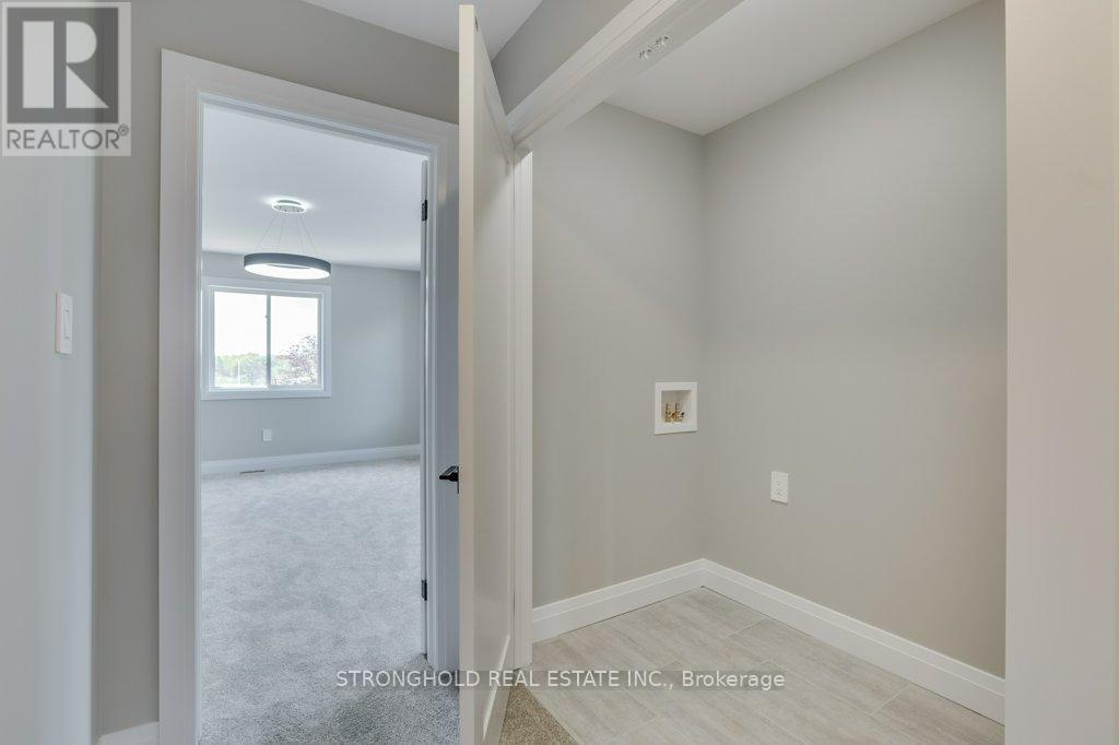 1778 Finley Crescent, London North, Ontario  N6H 5M5 - Photo 32 - X12144591