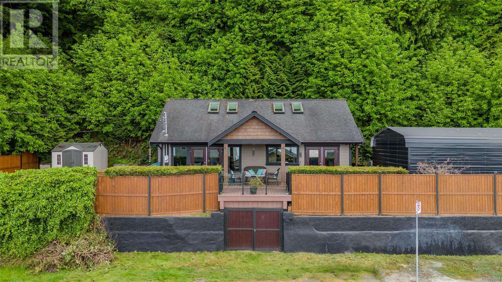 3008 Island Hwy W, Qualicum Beach, British Columbia  V9K 2H2 - Photo 12 - 999500
