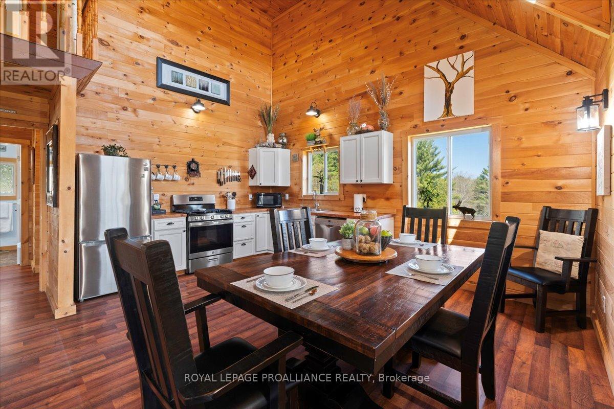 340 Deer Rock Lake Road, Addington Highlands, Ontario  K0H 1P0 - Photo 12 - X12144617