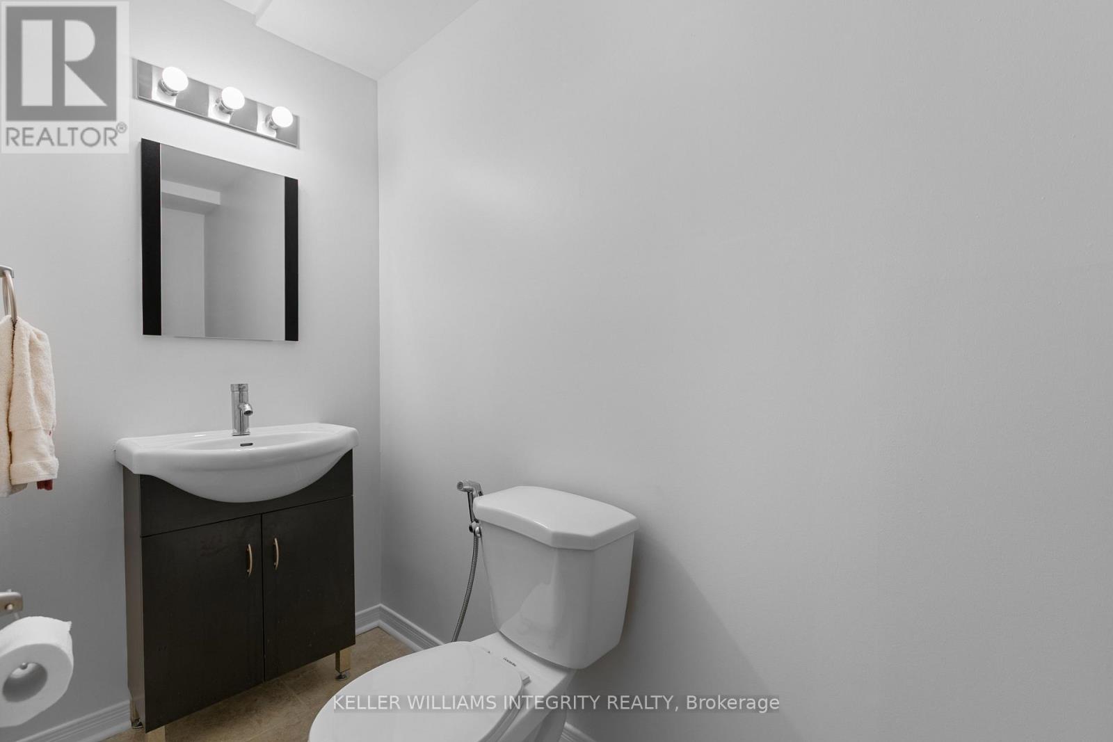 166 Streamside Crescent, Ottawa, Ontario  K2W 0A8 - Photo 41 - X12144585