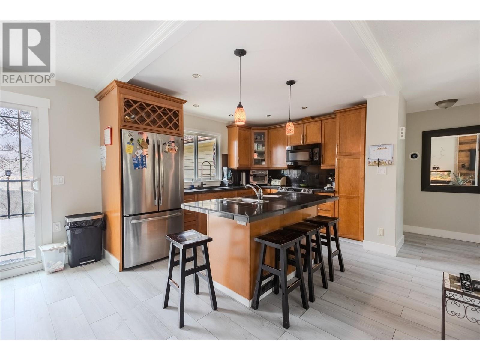 Property at 5400 Morris Place image 5