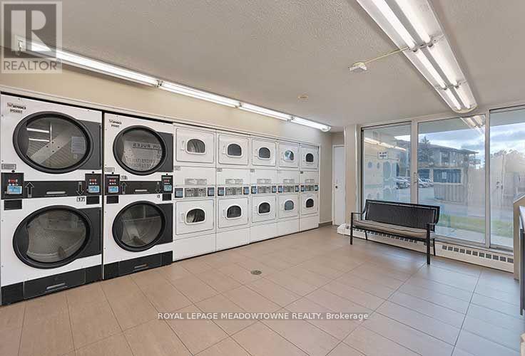 903 - 530 Lolita Gardens, Mississauga, Ontario  L5A 3T2 - Photo 37 - W12144343