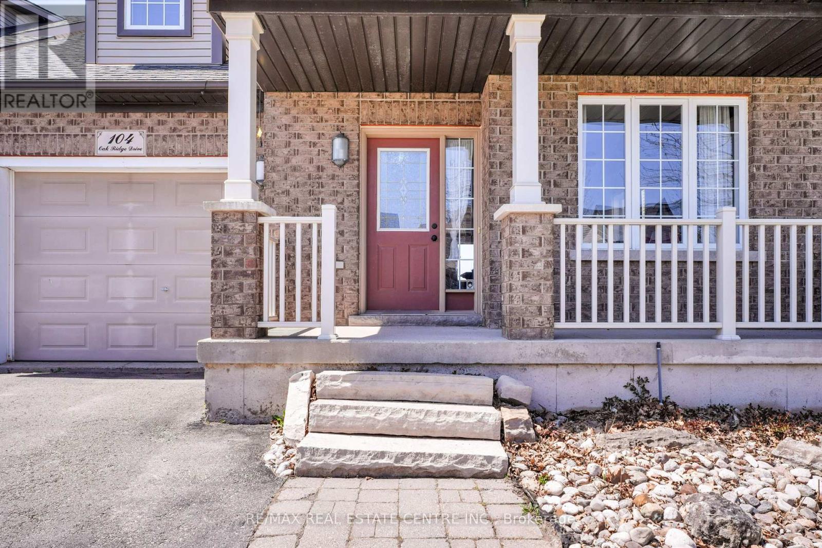 104 Oak Ridge Drive, Orangeville, Ontario  L9W 5J5 - Photo 3 - W12144352