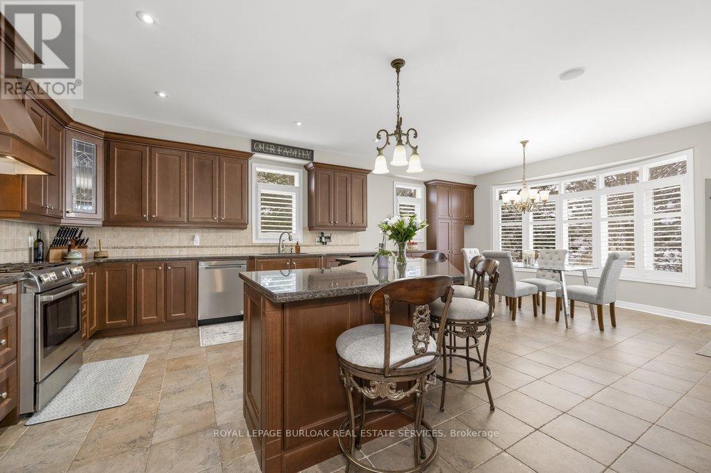 4208 Kane Crescent, Burlington, Ontario  L7M 5C1 - Photo 12 - W12144391
