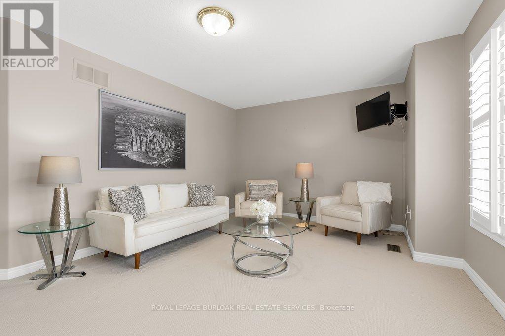 4208 Kane Crescent, Burlington, Ontario  L7M 5C1 - Photo 22 - W12144391