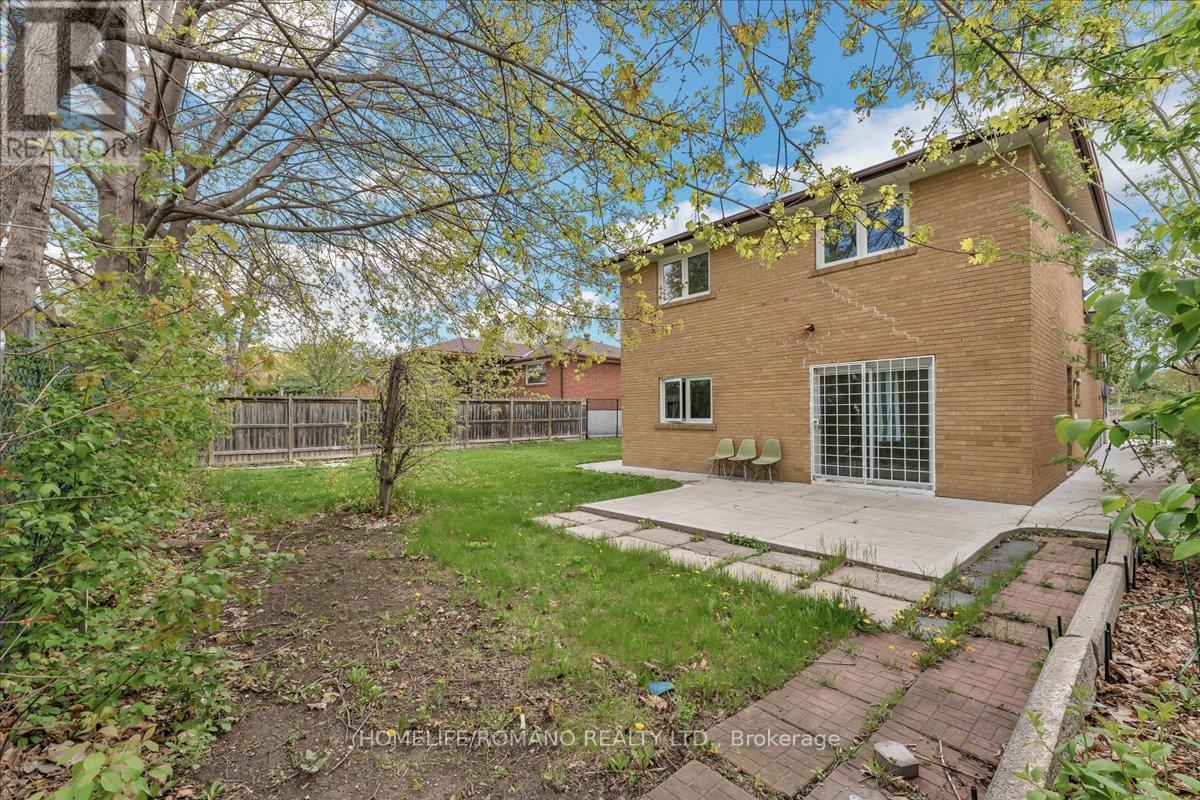 43 Hoover Crescent, Toronto, Ontario  M3N 1P4 - Photo 47 - W12144410