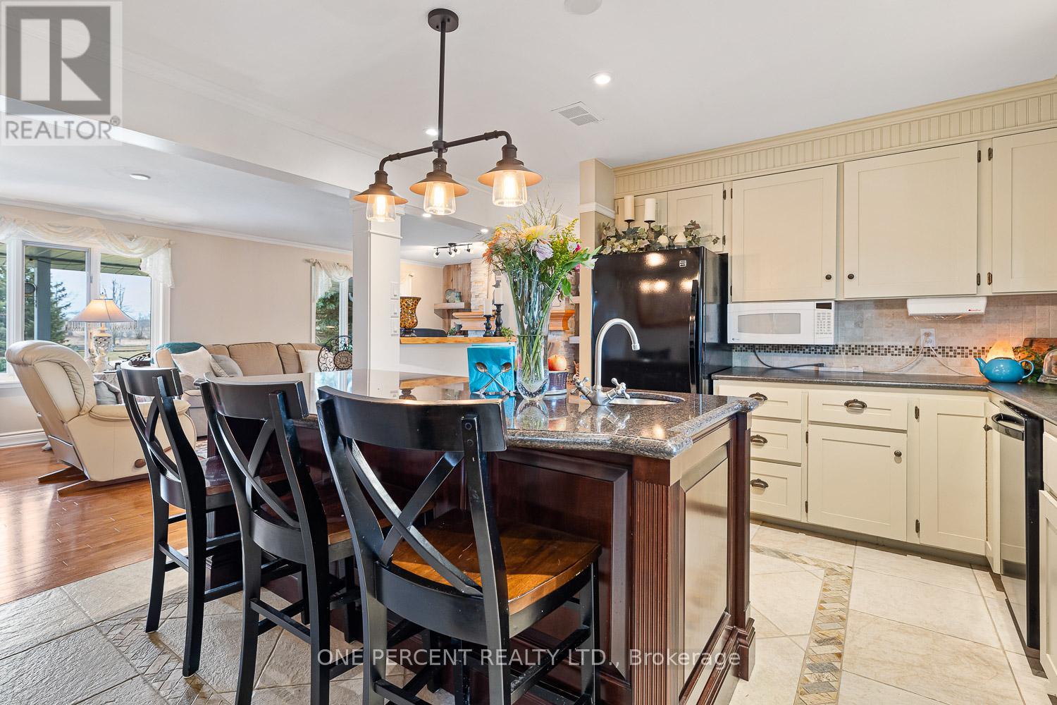 18234 Mississauga Road, Caledon, Ontario  L7K 1M2 - Photo 22 - W12144442