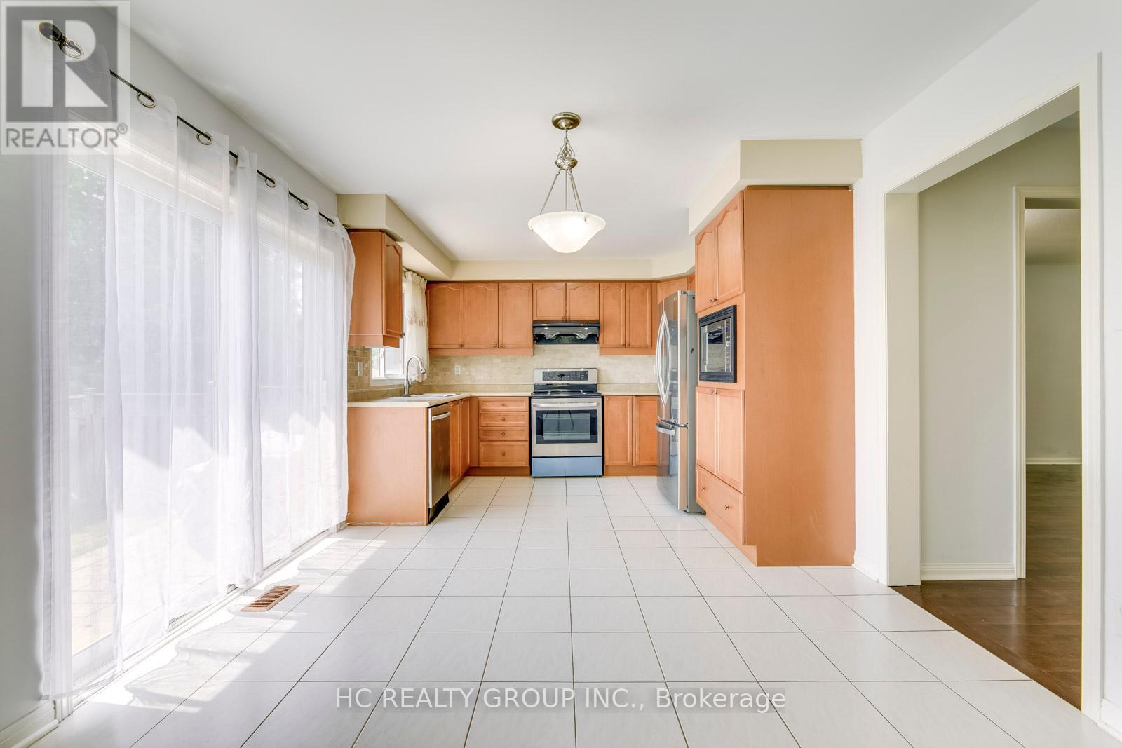 3045 Abernathy Way, Oakville (Bc Bronte Creek), Ontario  L6M 5C1 - Photo 17 - W12144452