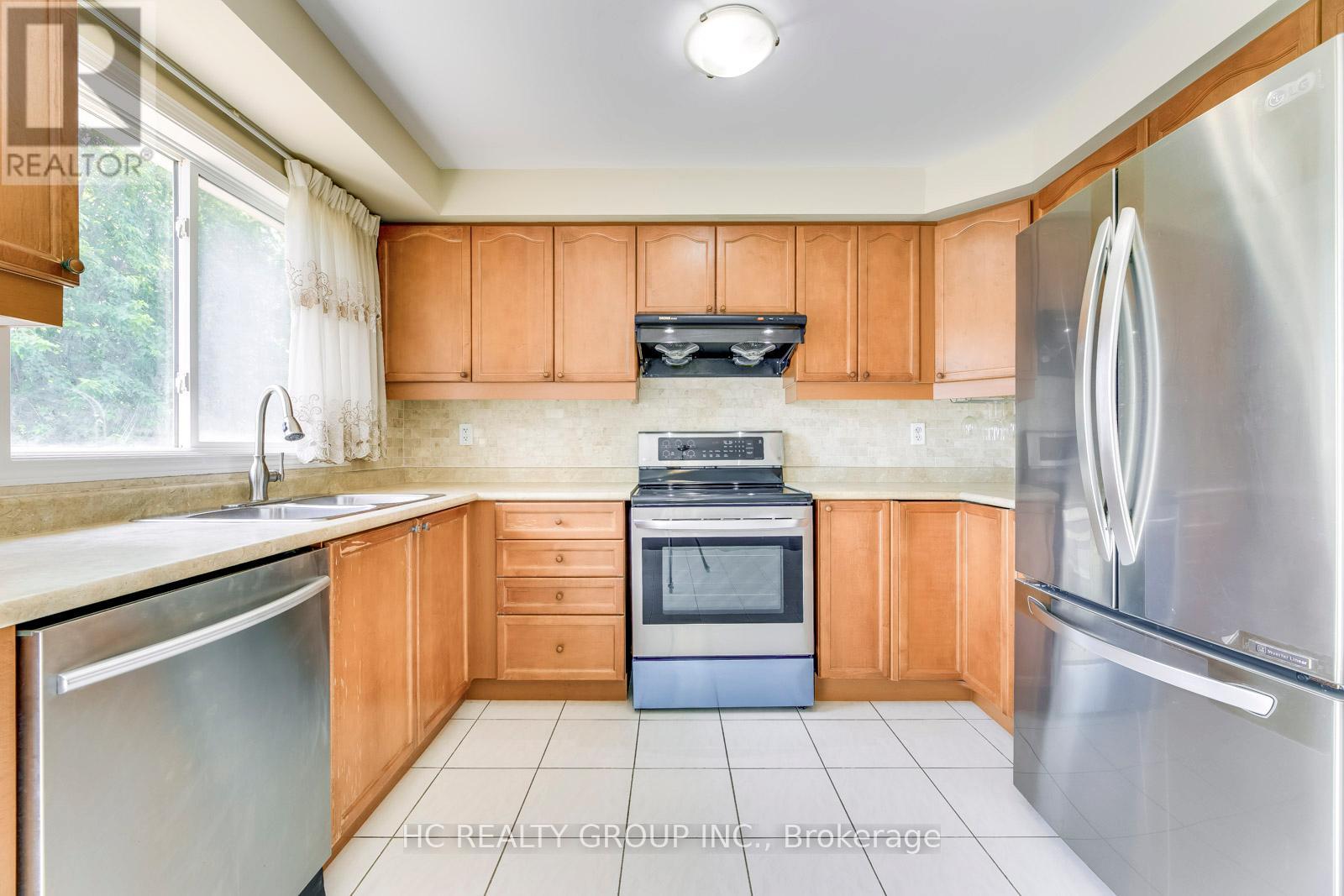 3045 Abernathy Way, Oakville (Bc Bronte Creek), Ontario  L6M 5C1 - Photo 19 - W12144452