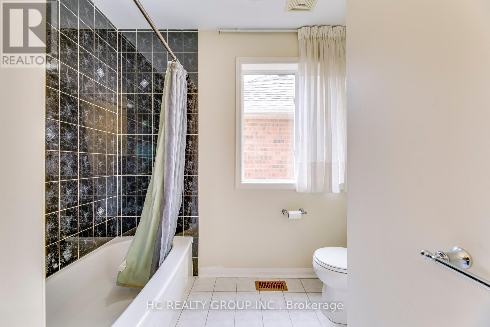 3045 Abernathy Way, Oakville (Bc Bronte Creek), Ontario  L6M 5C1 - Photo 29 - W12144452