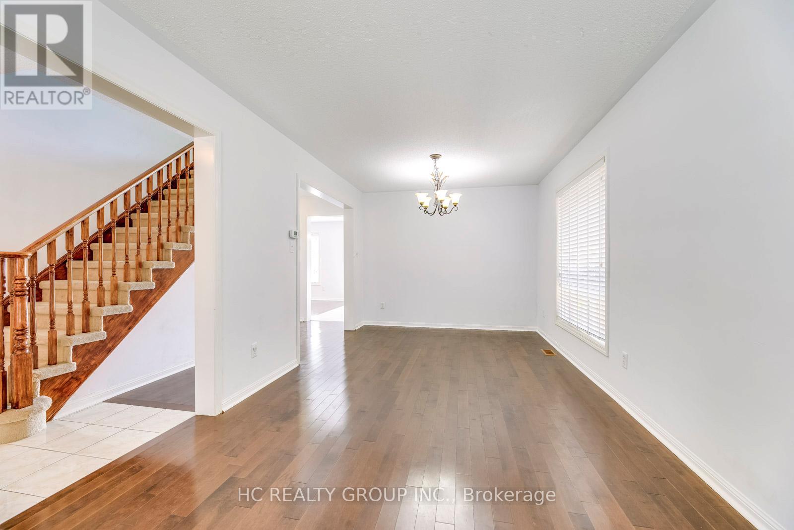 3045 Abernathy Way, Oakville (Bc Bronte Creek), Ontario  L6M 5C1 - Photo 9 - W12144452