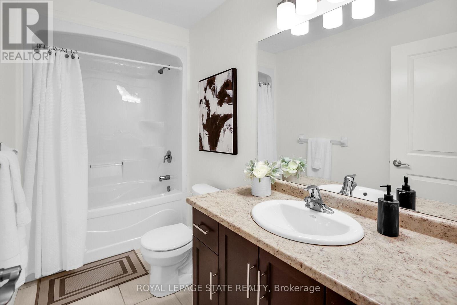 1 - 8 Lakelawn Road, Grimsby (Grimsby Beach), Ontario  L3M 0G1 - Photo 27 - X12144451