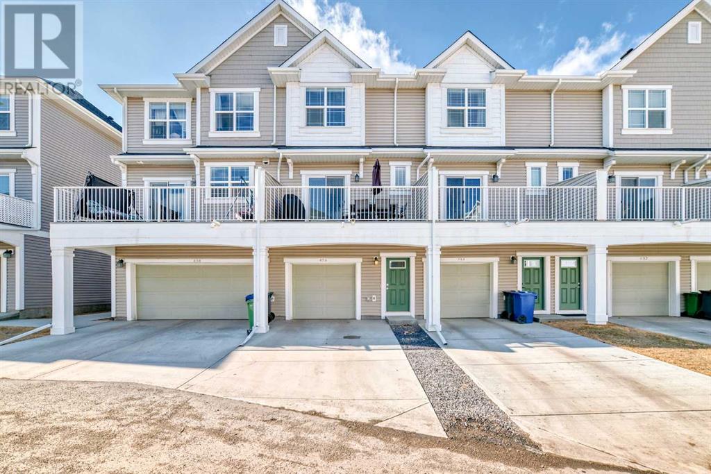 Property at 436 Copperstone Manor SE image 1