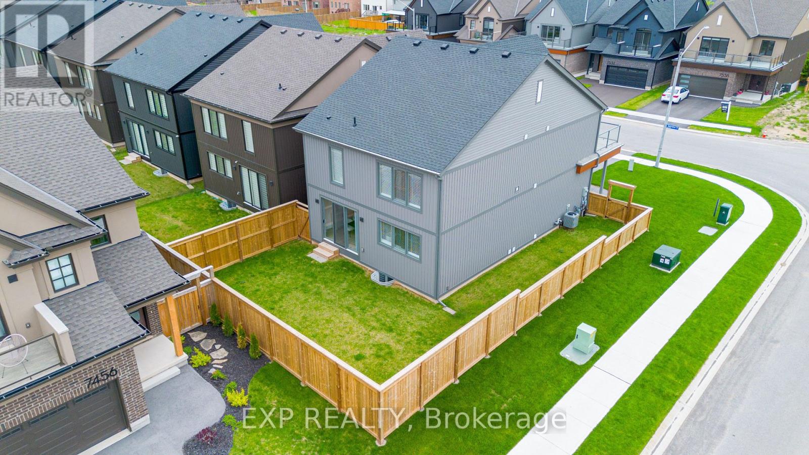 7543 Splendour Drive, Niagara Falls, Ontario  L2H 3V8 - Photo 48 - X11960957