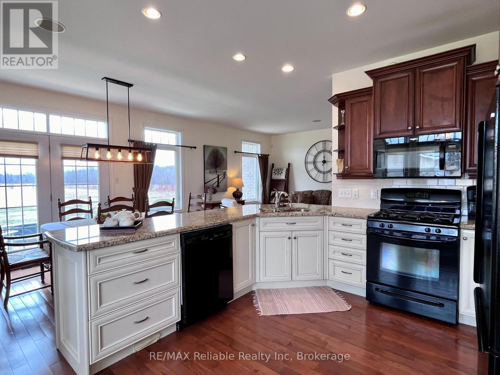 33859 Golf Course Road, Ashfield-Colborne-Wawanosh (Colborne), Ontario  N7A 3Y3 - Photo 8 - X12059584