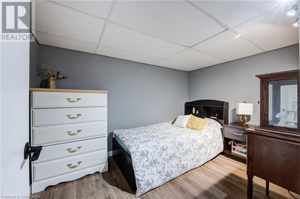 166 Elm Street, St. Thomas, Ontario  N5R 1J3 - Photo 17 - 40728052