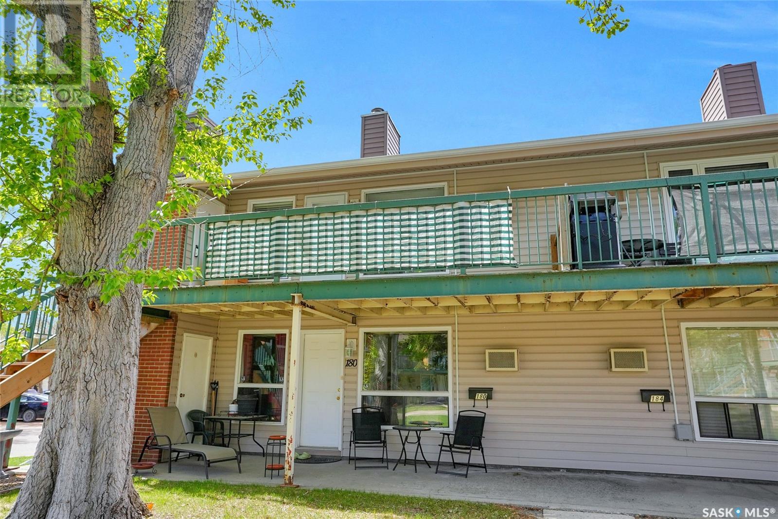 Property at 182 Gore PLACE image 1