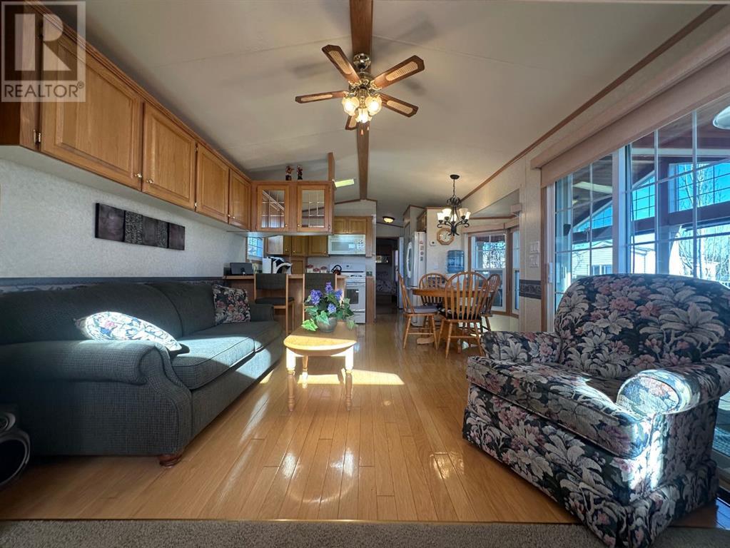 2049, 25054 South Pine Lake Road, Rural Red Deer County, Alberta  T0M 2A0 - Photo 10 - A2217039