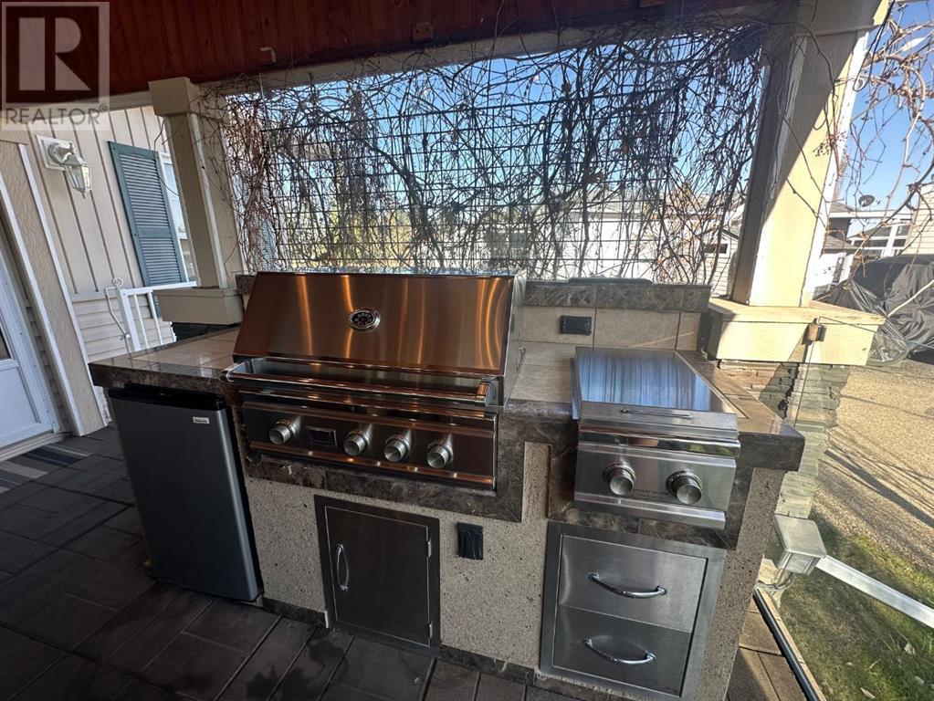 2049, 25054 South Pine Lake Road, Rural Red Deer County, Alberta  T0M 2A0 - Photo 19 - A2217039