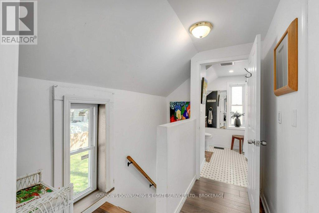 259 Stone Street N, Gananoque, Ontario  K7G 1Y7 - Photo 19 - X12144827
