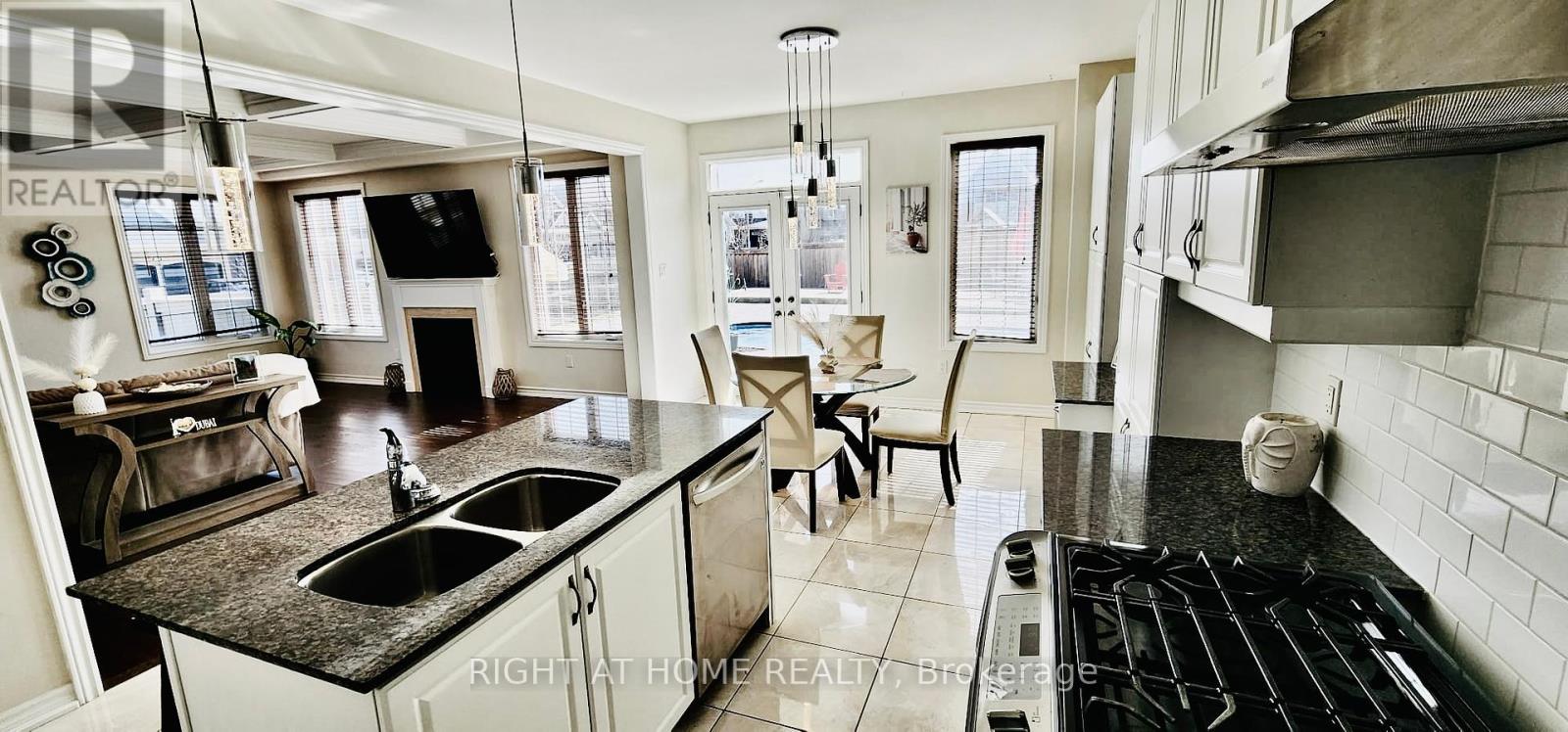 27 Roy Road, New Tecumseth, Ontario  L0G 1W0 - Photo 17 - N12061099
