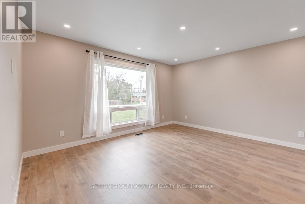 Property at 2252 RICHARD STREET image 4
