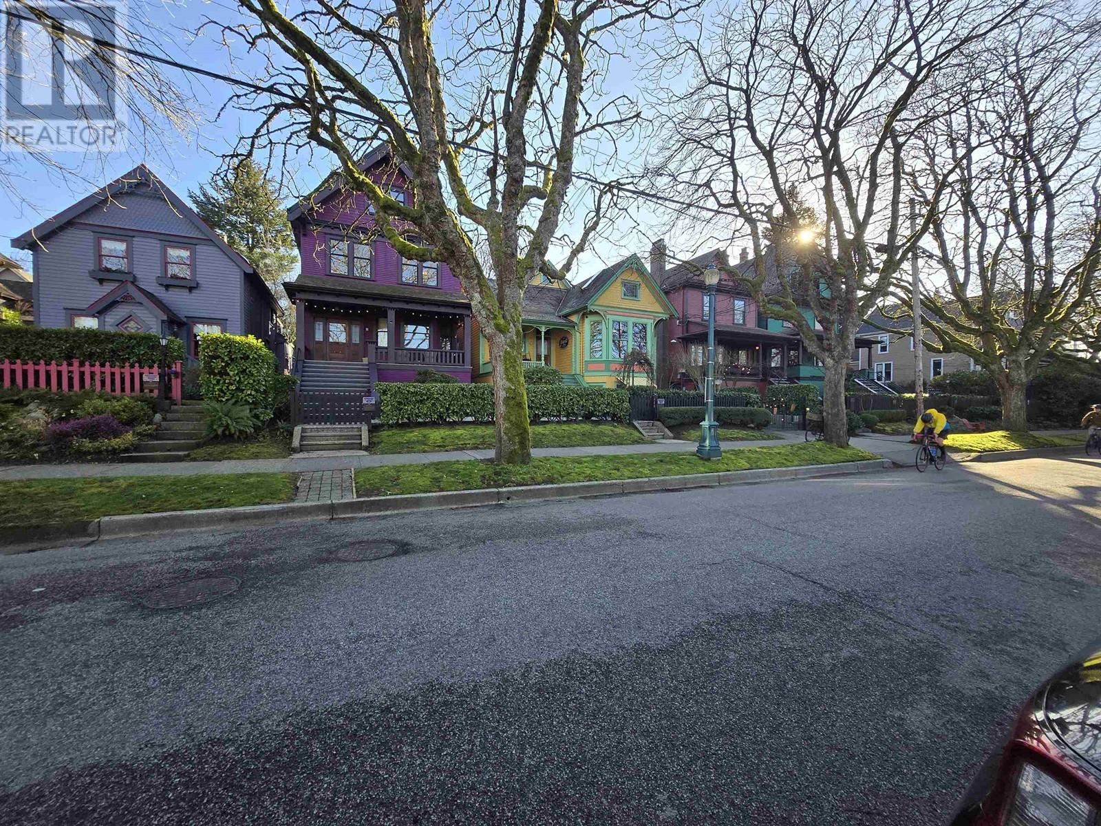 140 W 10th Avenue, Vancouver, British Columbia  V5Y 1R8 - Photo 2 - C8069115