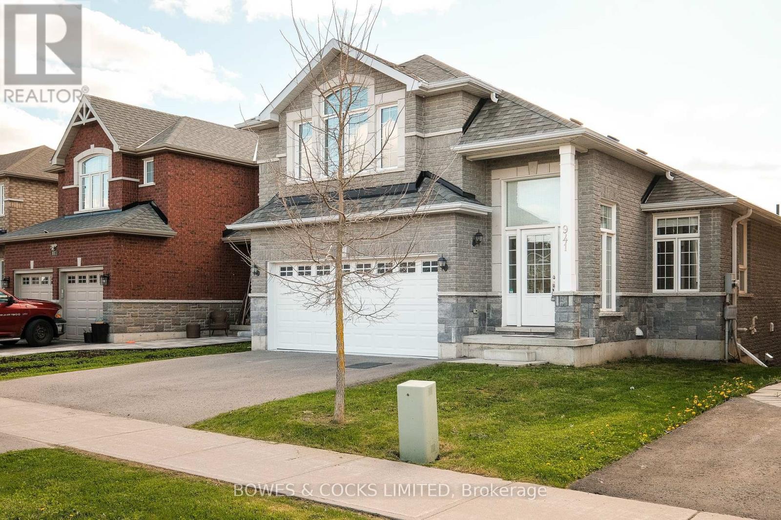 Property at 941 AVERY AVENUE image 2