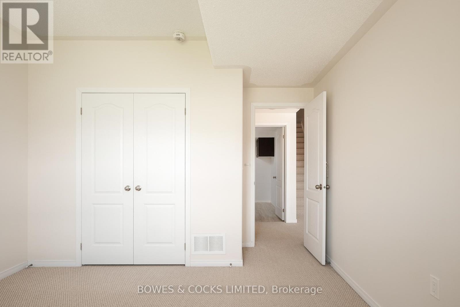 941 Avery Avenue, Peterborough, Ontario  K9J 0G9 - Photo 32 - X12144754