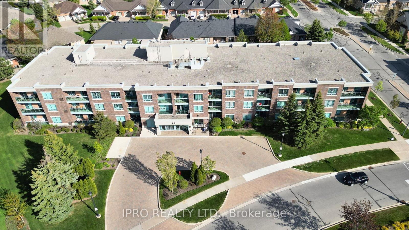 Property at 207 - 25 VIA ROSEDALE WAY image 2