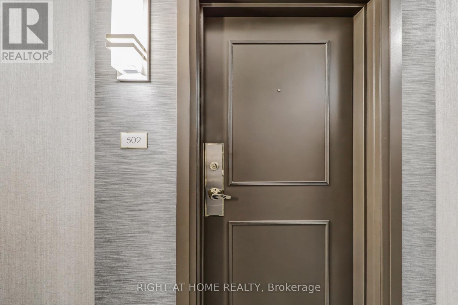 502 - 1140 Parkwest Place, Mississauga, Ontario  L5E 3K9 - Photo 8 - W12144366