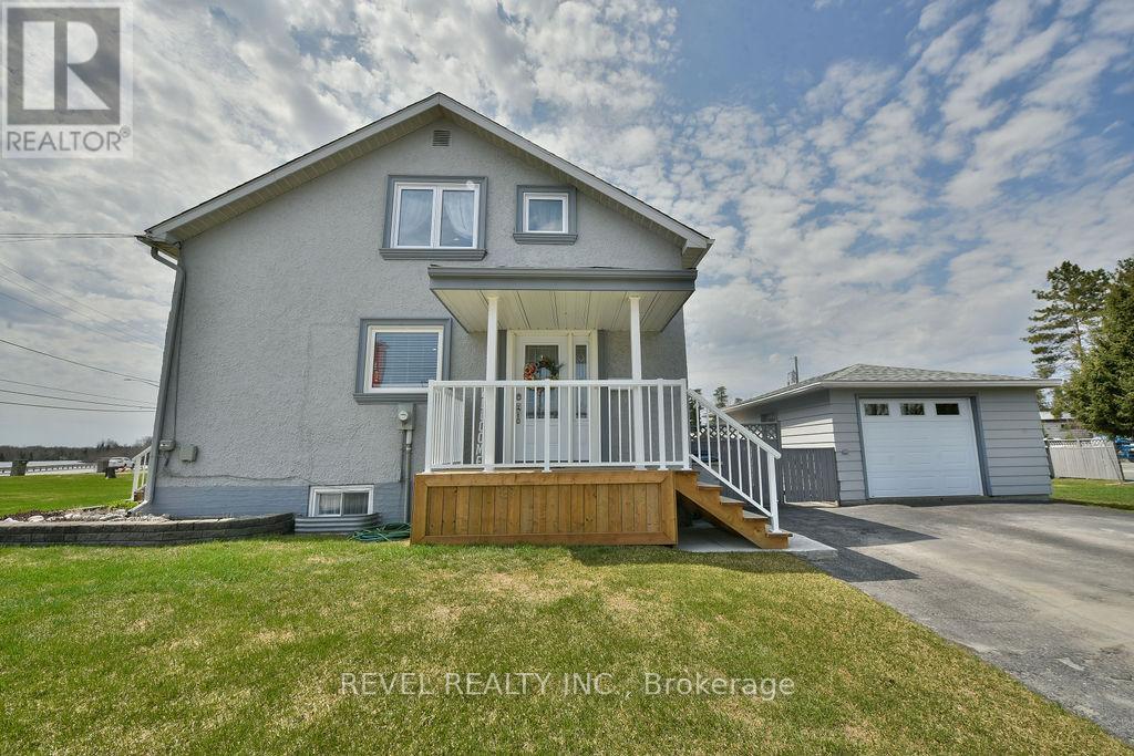 Property at 864 RIVERSIDE DRIVE image 1