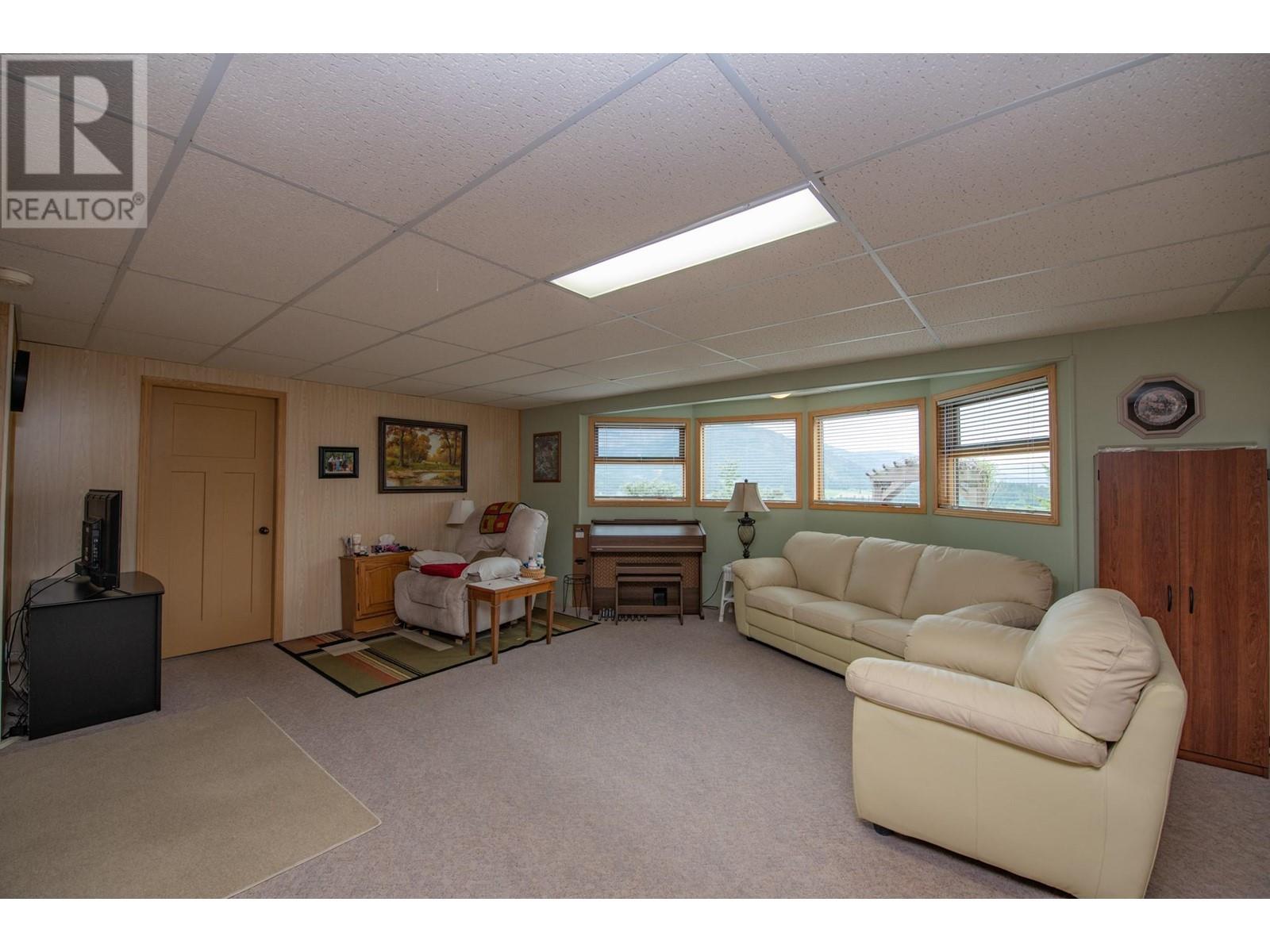 1200 Lawes Street, Enderby, British Columbia  V0E 1V0 - Photo 29 - 10346275