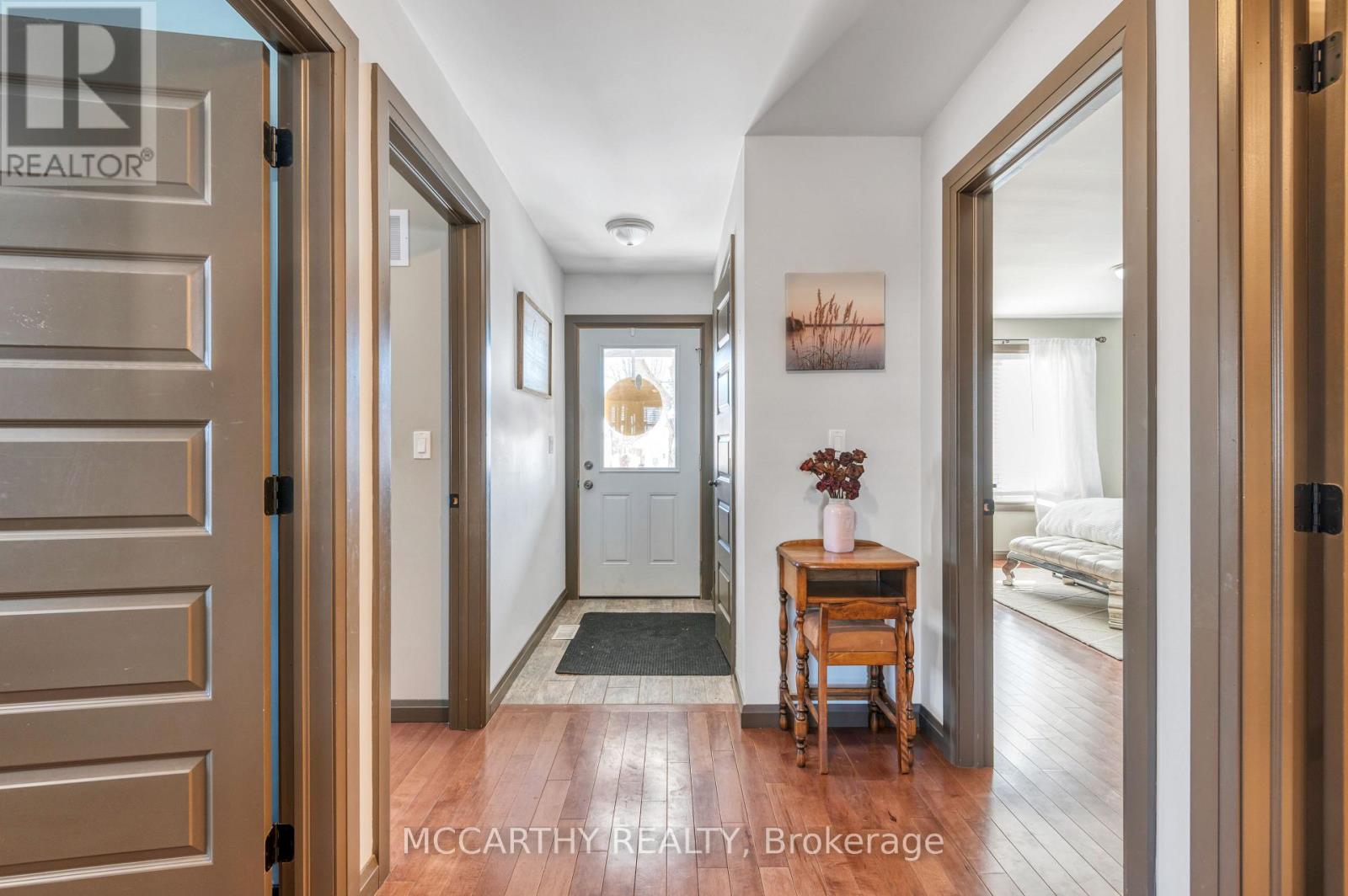 Property at 130 WELLINGTON STREET N image 4