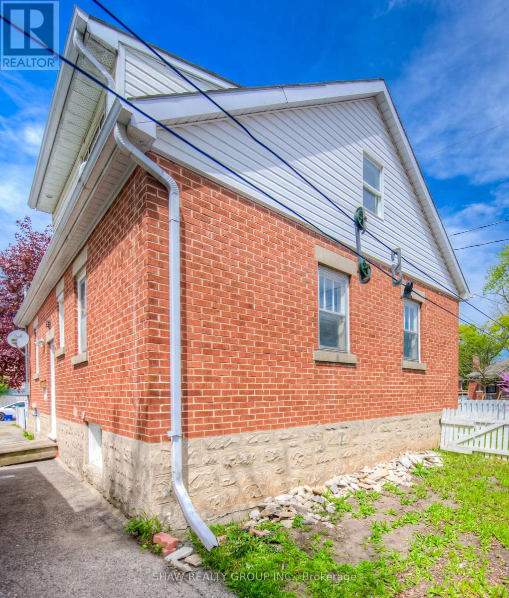 1 Francis Street, Cambridge, Ontario  N1S 1Z6 - Photo 39 - X12144023