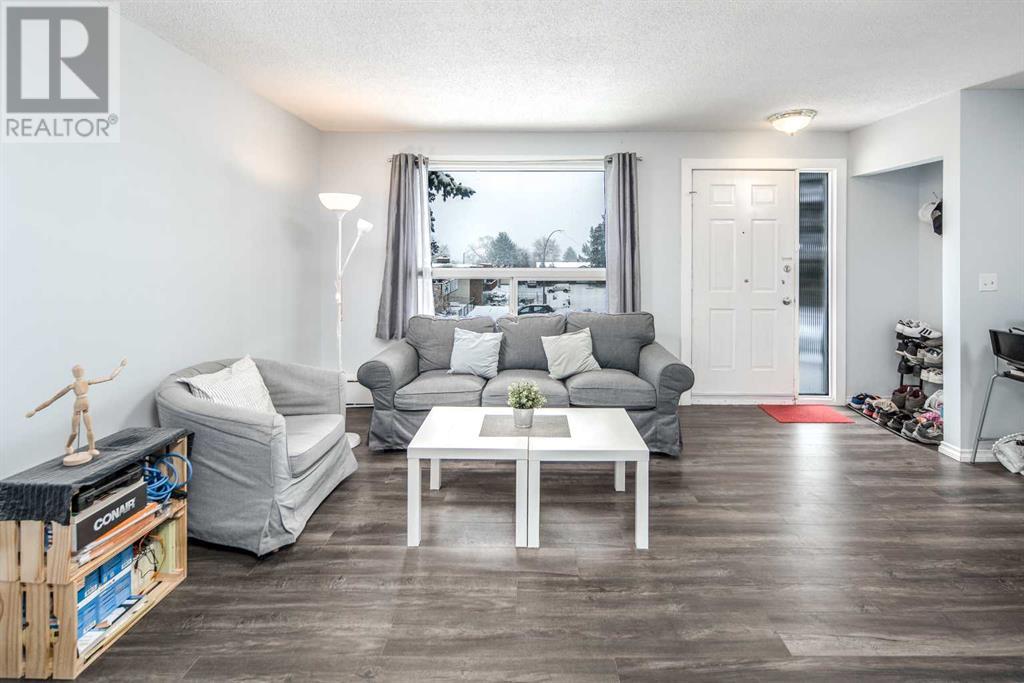 206, 219 Huntington Park Bay Nw, Calgary, Alberta  T2K 5H5 - Photo 4 - A2207138