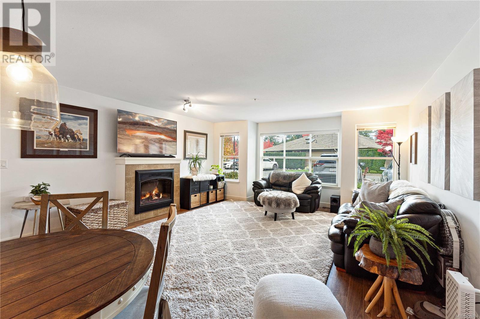 Property at 102 4460 Hedgestone Pl image 3