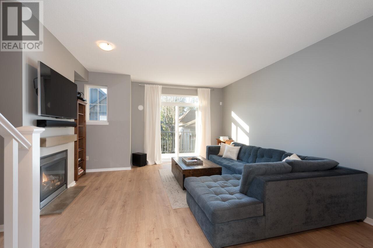 Property at 75 2200 PANORAMA DRIVE image 3