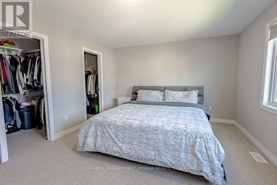 12 Hawks Landing Crescent, Ottawa, Ontario  K2S 1W1 - Photo 22 - X12144680