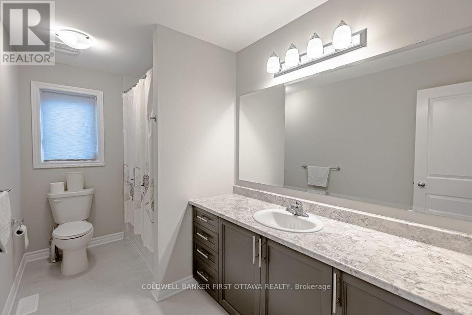 12 Hawks Landing Crescent, Ottawa, Ontario  K2S 1W1 - Photo 23 - X12144680