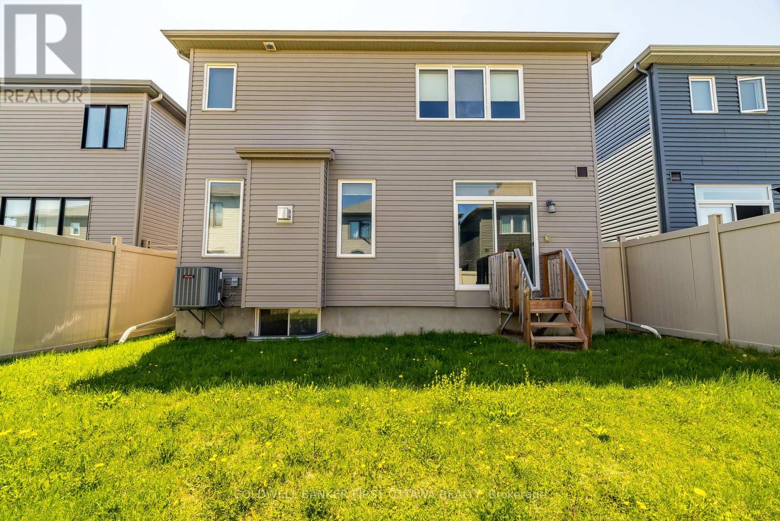 12 Hawks Landing Crescent, Ottawa, Ontario  K2S 1W1 - Photo 27 - X12144680