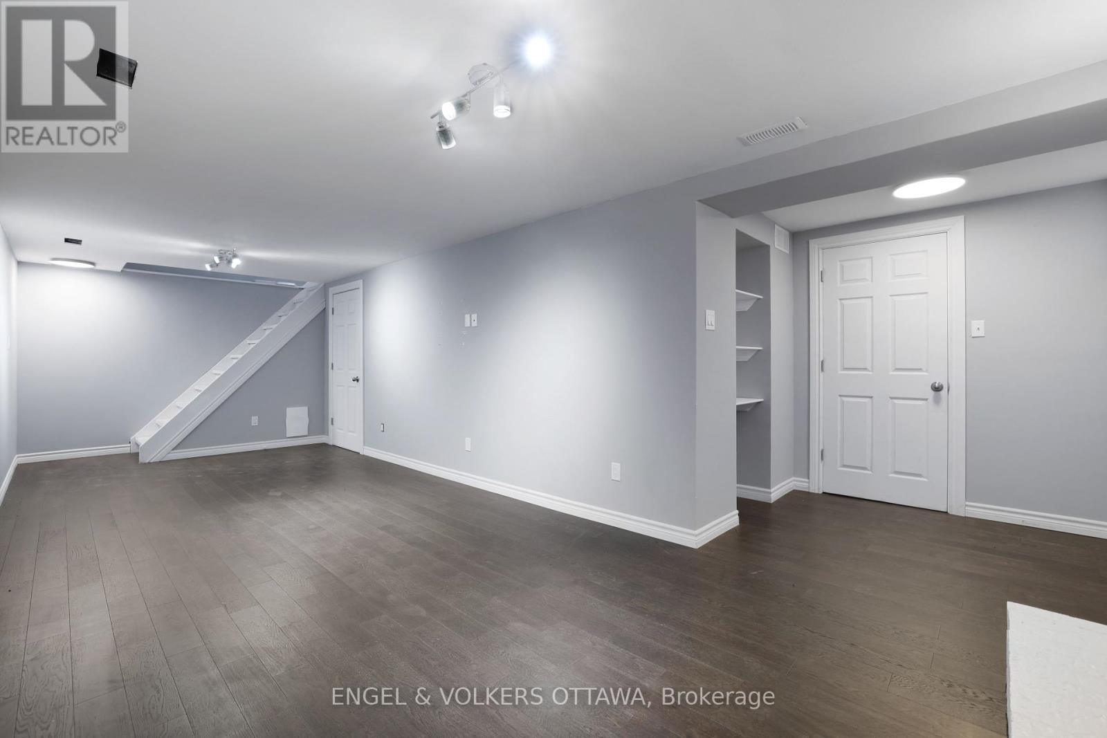 25 Coldstream Drive, Ottawa, Ontario  K0A 3P0 - Photo 39 - X12144788
