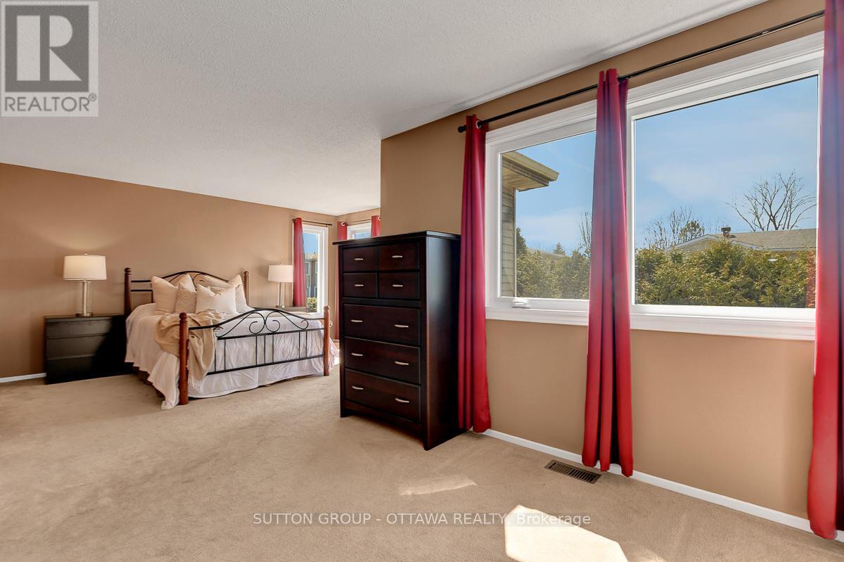 1016 Deauville Crescent, Ottawa, Ontario  K1C 5M6 - Photo 24 - X12144804