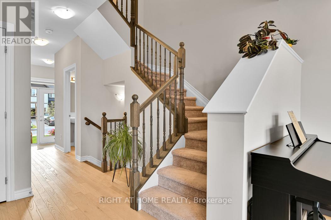 166 Gardenpost Terrace, Ottawa, Ontario  K4A 5G8 - Photo 12 - X12144821