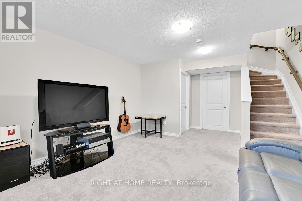 166 Gardenpost Terrace, Ottawa, Ontario  K4A 5G8 - Photo 21 - X12144821