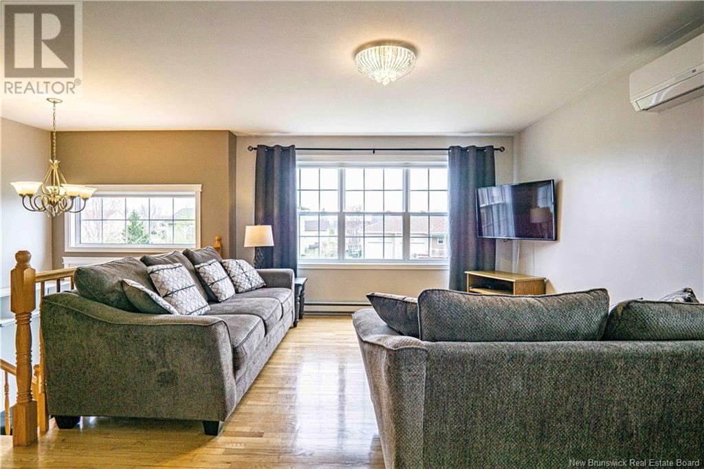 Property at 79 Dawson Drive image 4